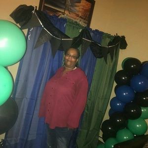 Meet your Posher, Robin